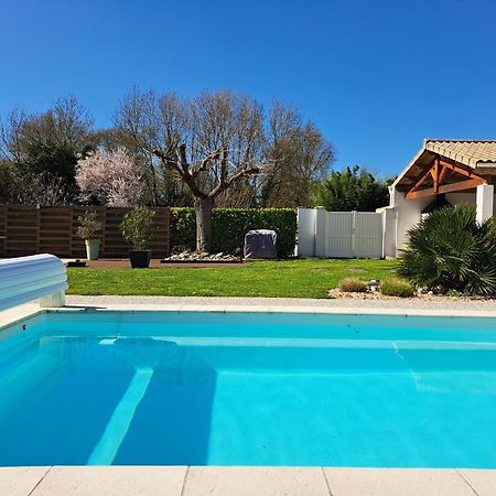 Aigrefeuille-dʼAunis Chambre D Hote La Riviere 45M2 Jardin Et Piscine מראה חיצוני תמונה