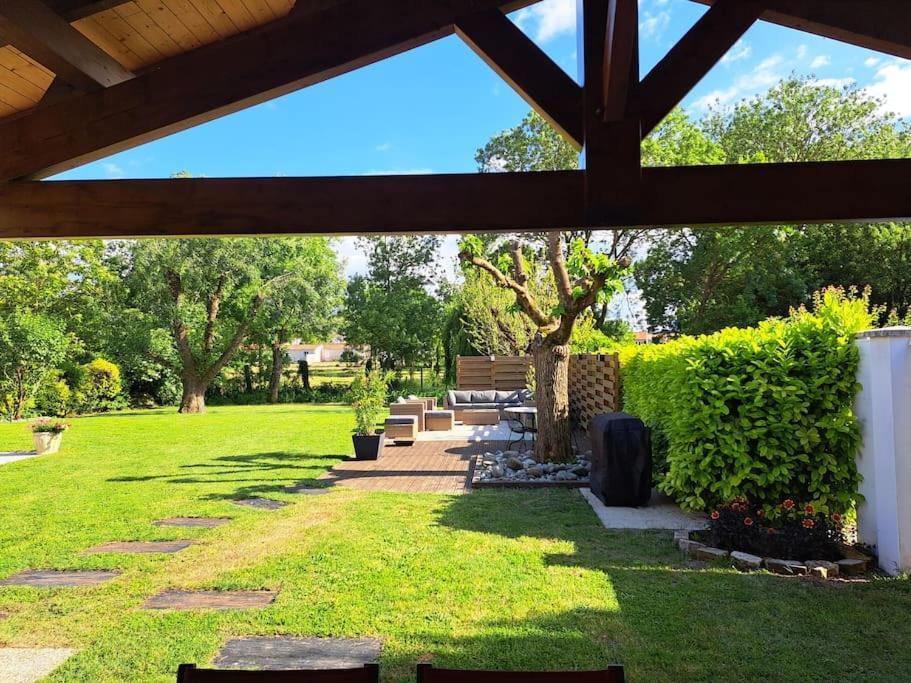 Aigrefeuille-dʼAunis Chambre D Hote La Riviere 45M2 Jardin Et Piscine מראה חיצוני תמונה