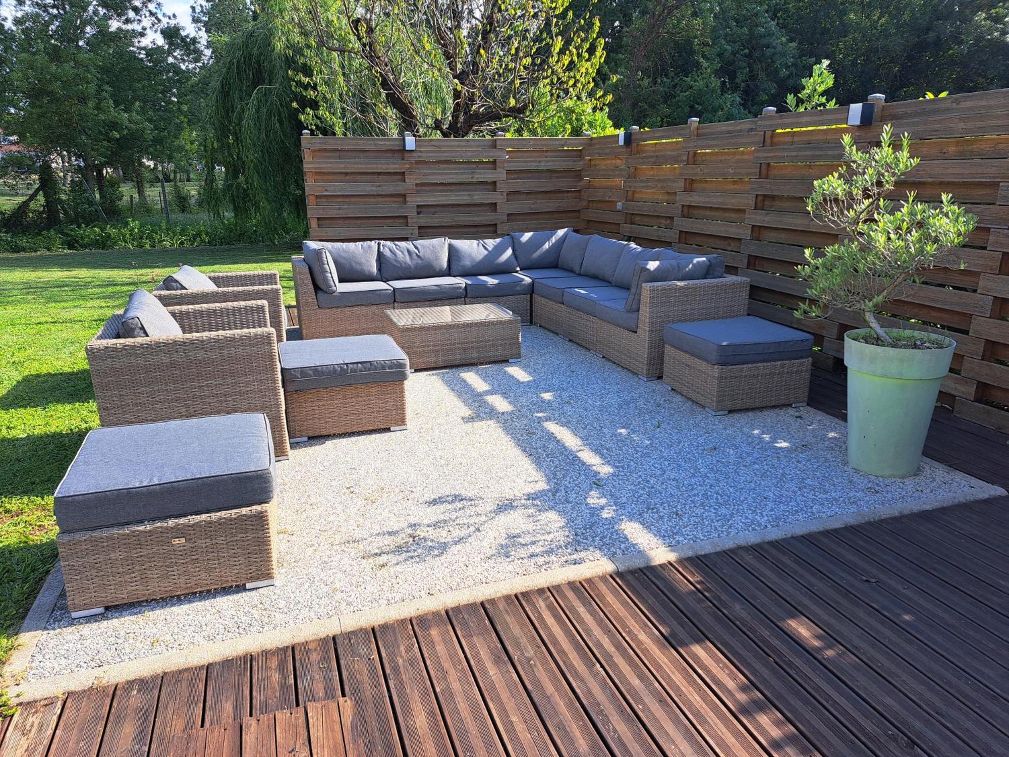 Aigrefeuille-dʼAunis Chambre D Hote La Riviere 45M2 Jardin Et Piscine מראה חיצוני תמונה
