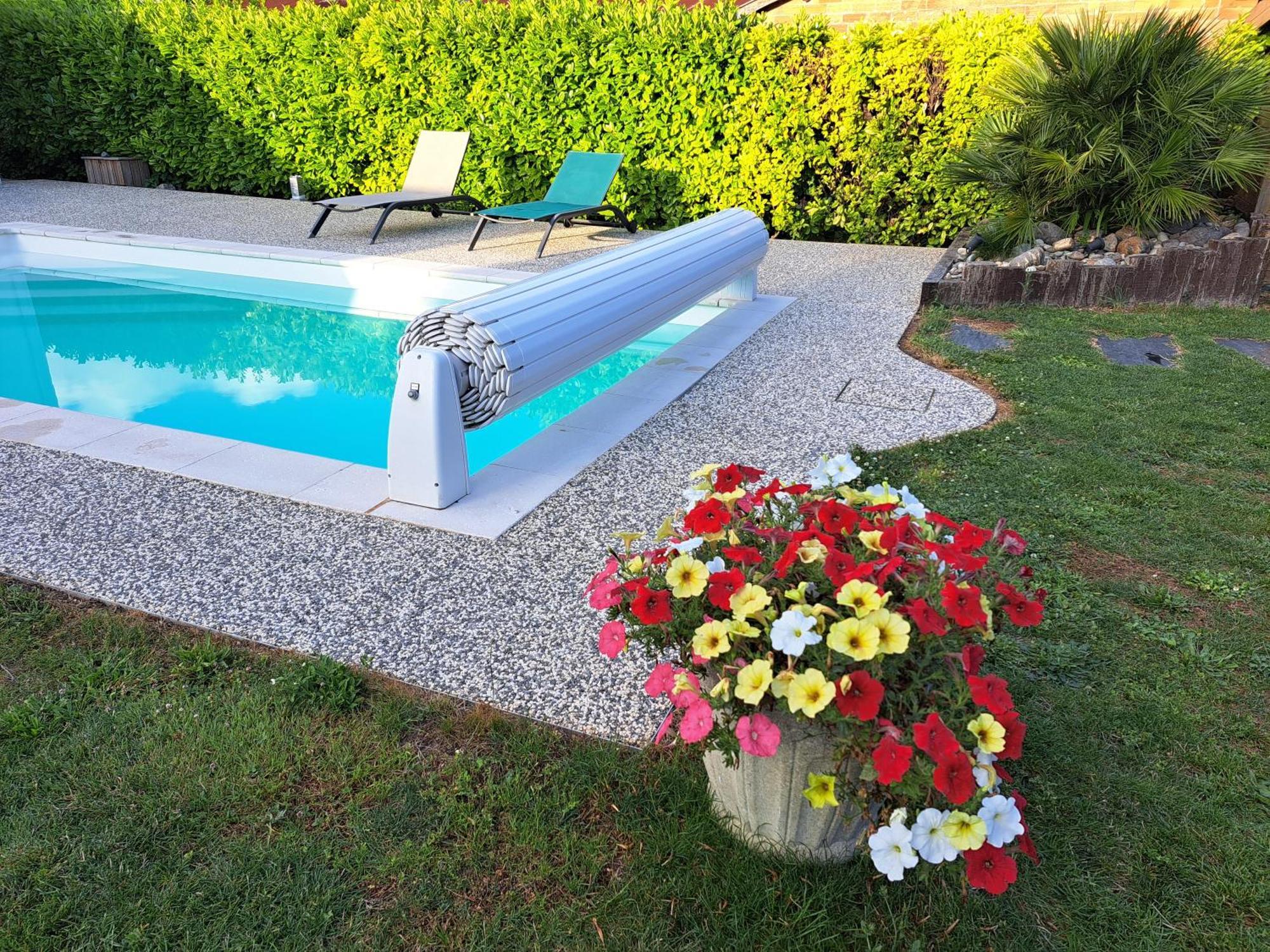 Aigrefeuille-dʼAunis Chambre D Hote La Riviere 45M2 Jardin Et Piscine מראה חיצוני תמונה